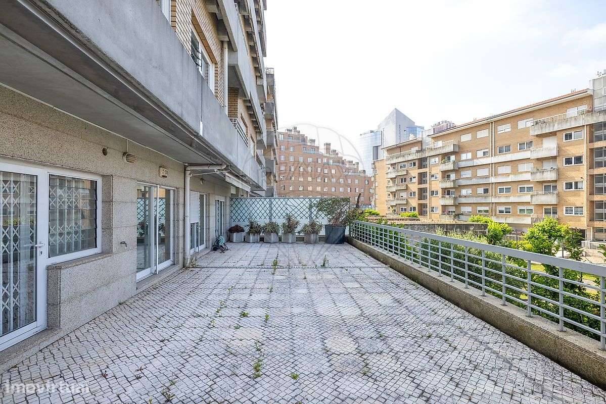 Apartamento T5 para venda - Grande imagem: 3/33