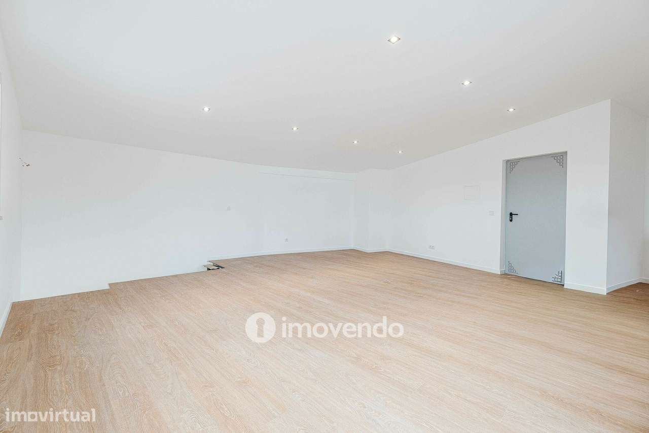 Apartamento T3 Duplex novo, com terraço e garagem, em Loures-16
