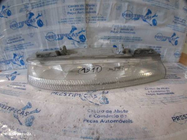 Farol A2049069000 MERCEDES C S204 W204 FASE 2  2012 200CDI 136CV 5P PRETO DRT LED ORIGINAL - 1