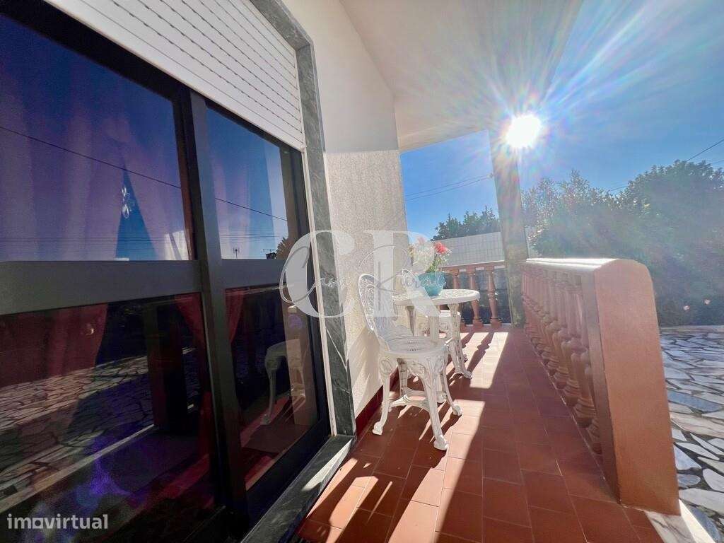 Excelente moradia térrea e independente com jardim em Arega - Figueiró-50