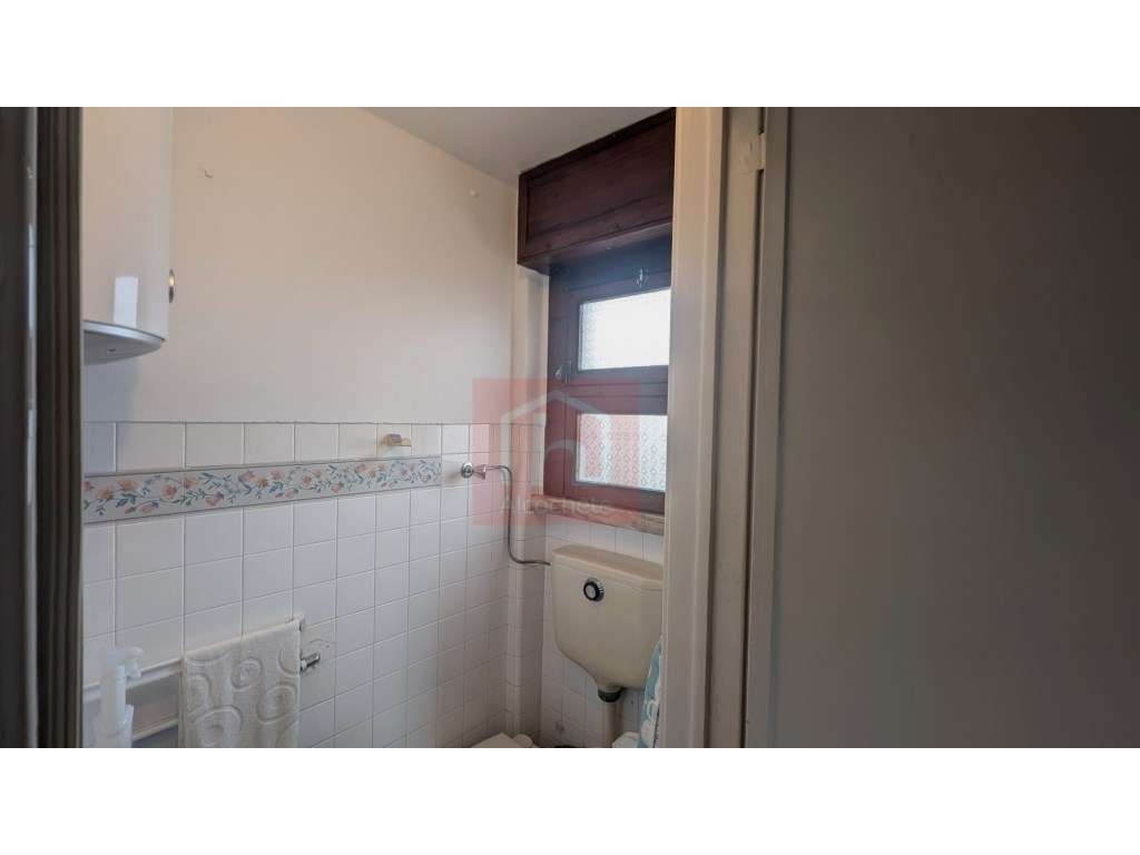 Apartamento T3 na Estrada da Luz, Benfica-20