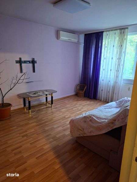 Apartament decomandat cu 3 camere confort 1 sect.4 Aparatorii Patriei