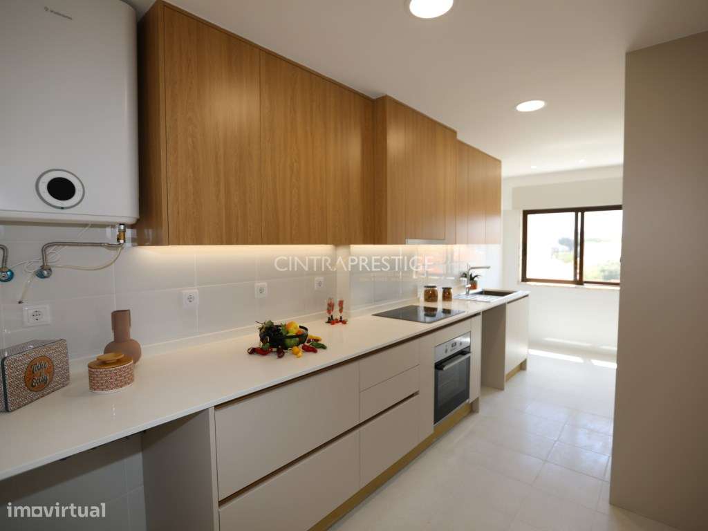 T2 Totalmente Remodelado com Terraço de 20 m² - Algueirão-Mem Martins-0