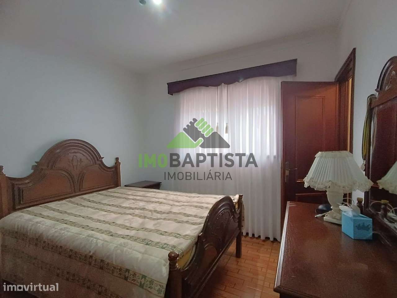 Moradia V3 Isolada nas Caldas de São Jorge-12