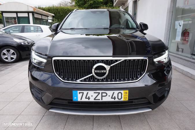 Volvo XC 40 2.0 D3 Momentum Plus - 3