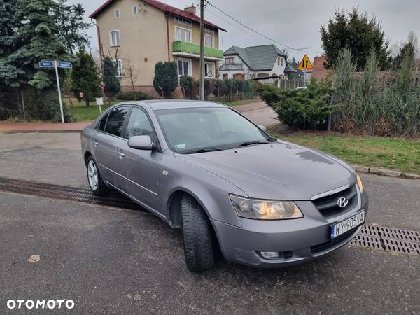 Hyundai Sonata 2.4 GLS Active - 4