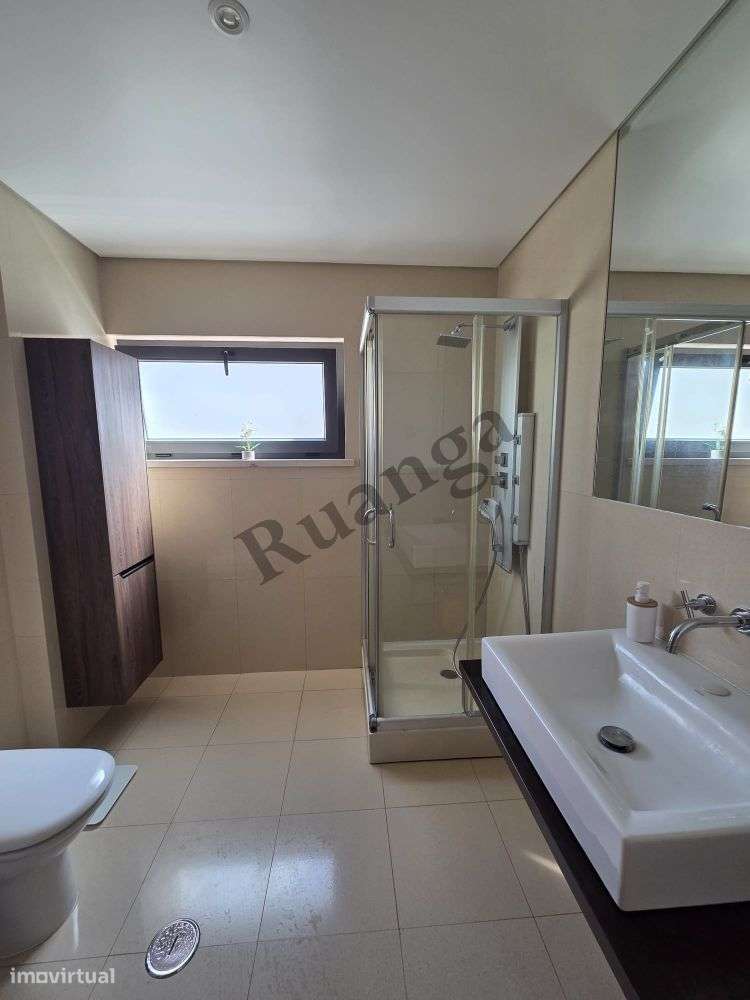 Excelente Apartamento T3 Duplex com Elevador para Venda em Sines-10