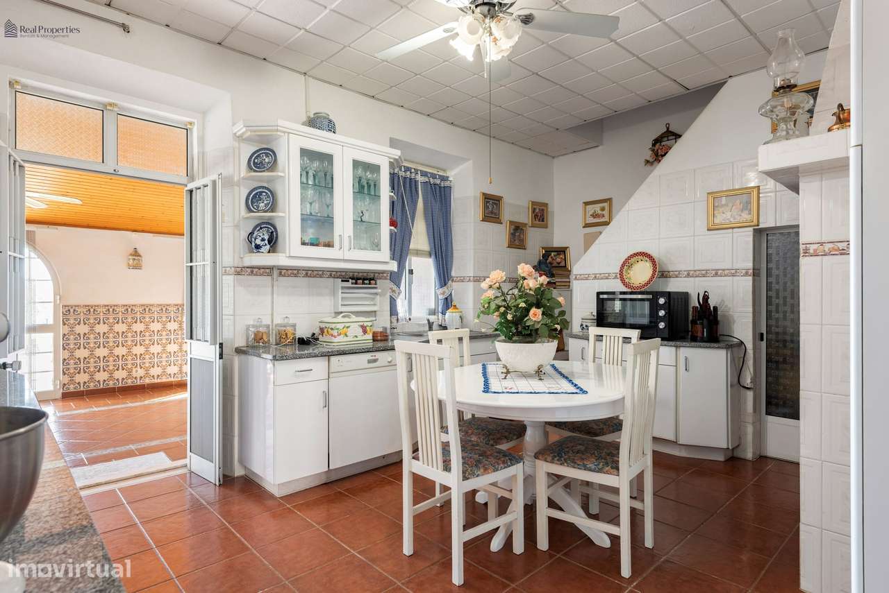 Encanto Algarvio – Moradia Térrea Isolada com Piscina e Jardim-7