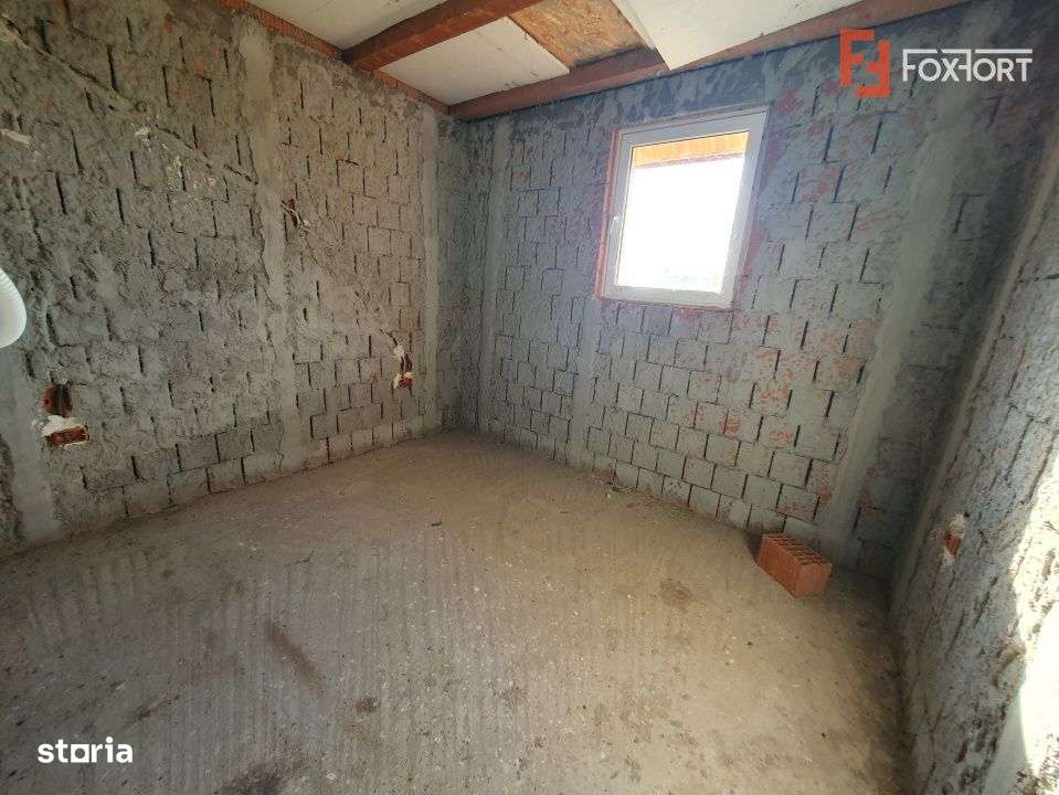 Casa individuala cu 5 camere si 2 bai, Central Jebel-17