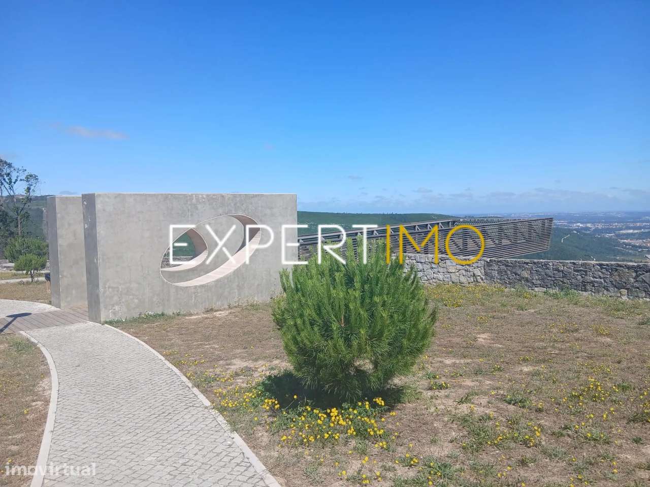 Moradia T2 São Bento, Porto de Mós, Leiria com design moderno-29