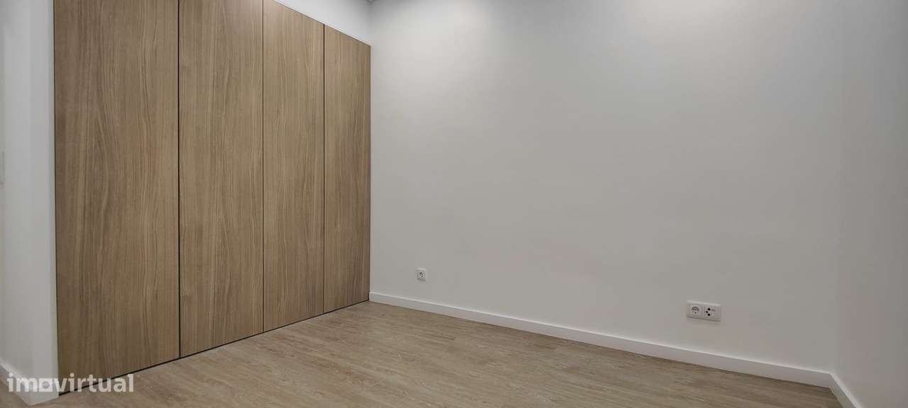 T-2 TOTALMENTE RENOVADO E EQUIPADO COM SUÍTE E CLOSET - RESERVADO --10