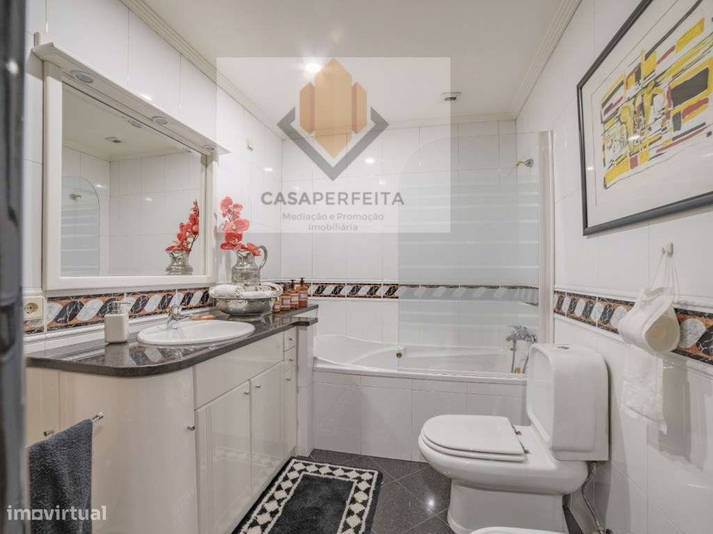 Deslumbrante Penthouse T4 Duplex com Terraço e Vistas Inacreditávei...-29