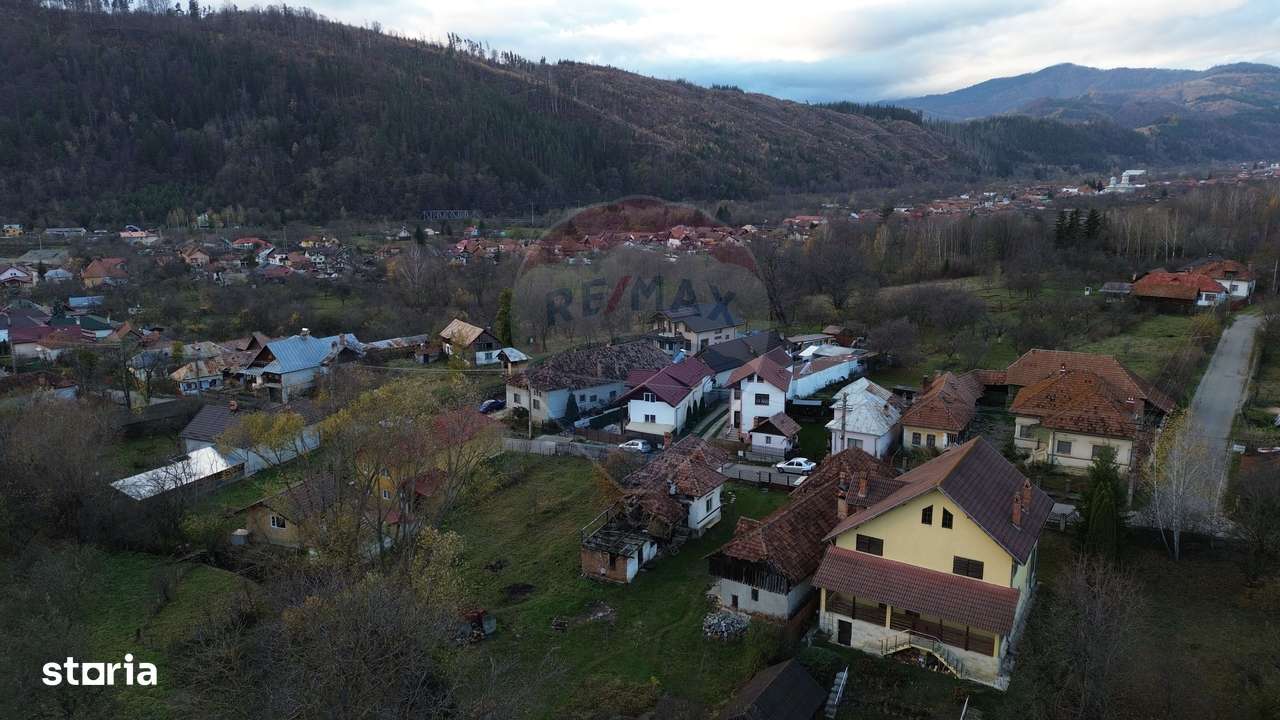 Casă si teren de vânzare in Leresti la super preț-7