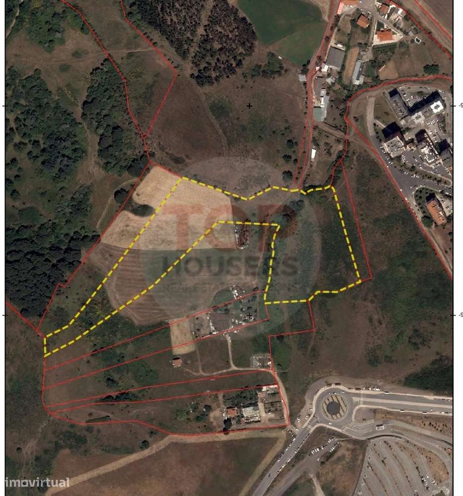 Investimento Estratégico – Terreno Rústico de 36.760 m² Frente ao Hosp-0