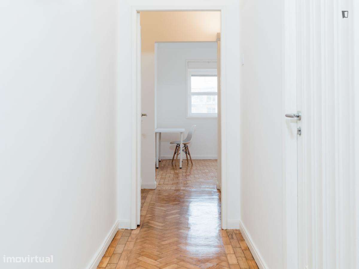 Quarto - localizado em Cedofeita Porto - Grande imagem: 4/10