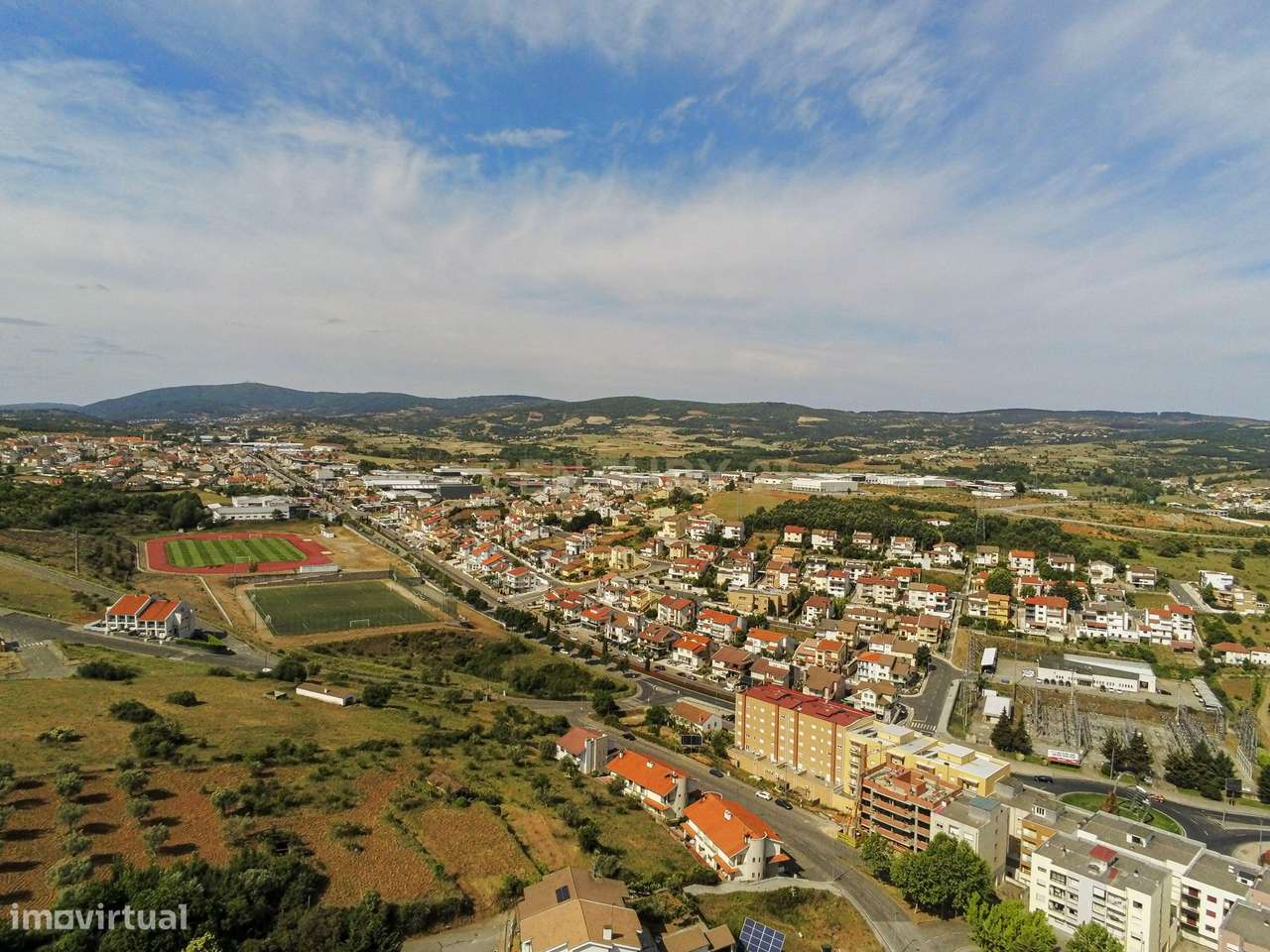Terreno no Loteamento Mira Bragança, para uma Moradia Geminada - Grande imagem: 5/10