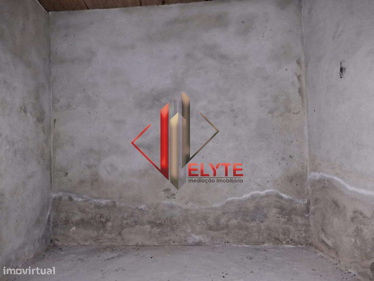 Moradia para recuperar em Almeirim - Grande imagem: 5/21