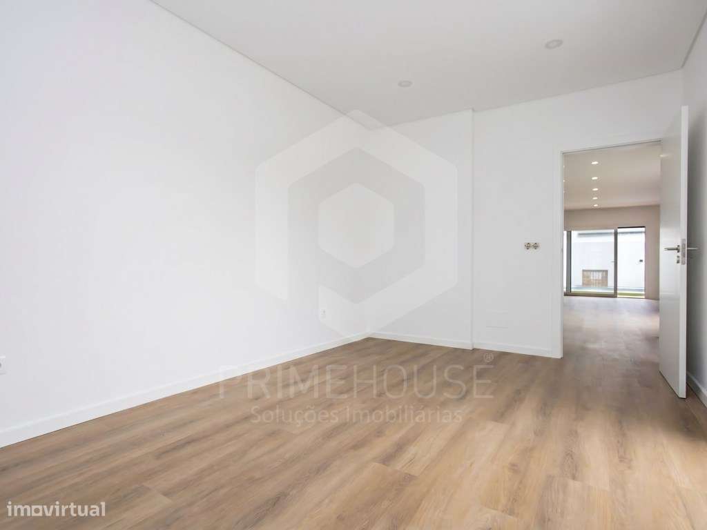 Moradia com 3 suites, garagem e piscina na Av. de Negreiros - Quint...-35