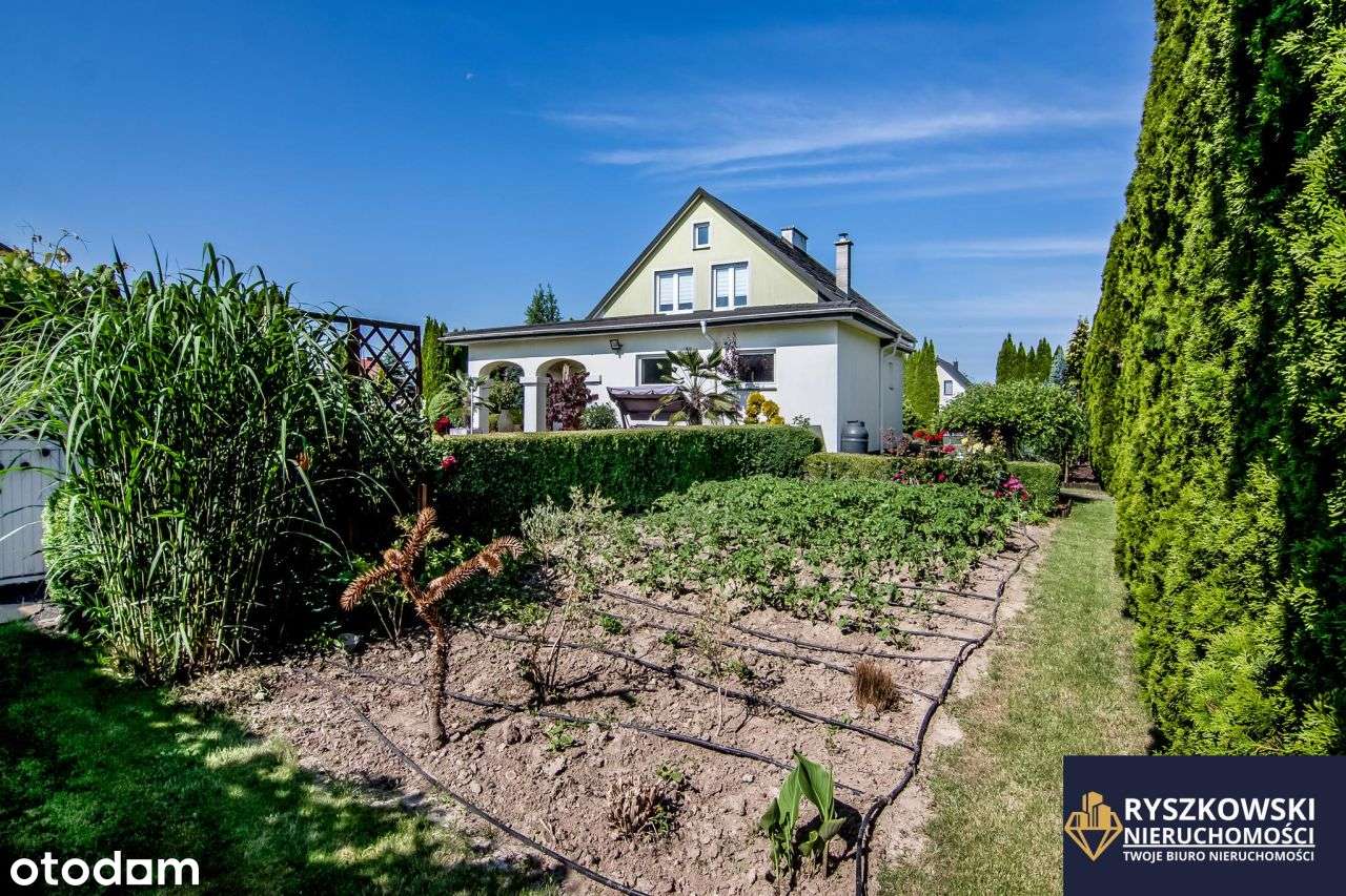 Piękny dom Osiedle Jarosławiec z zadbanym ogrodem-17