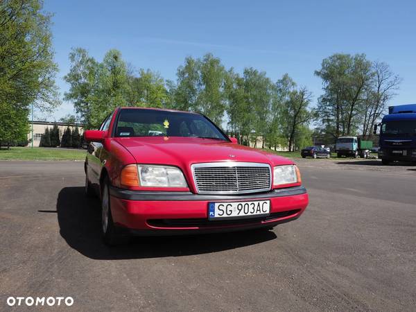 Mercedes-Benz Klasa C 180 Esprit - 9