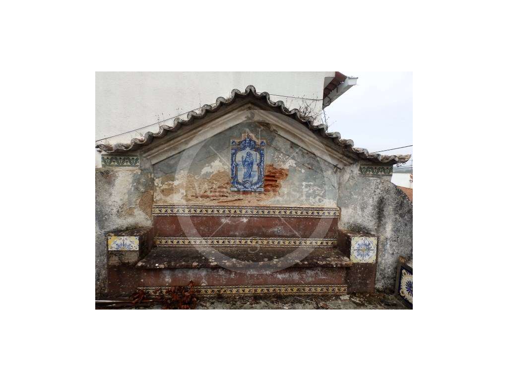 Casa apalaçada para recuperar em Maxial, Torres Vedras-16