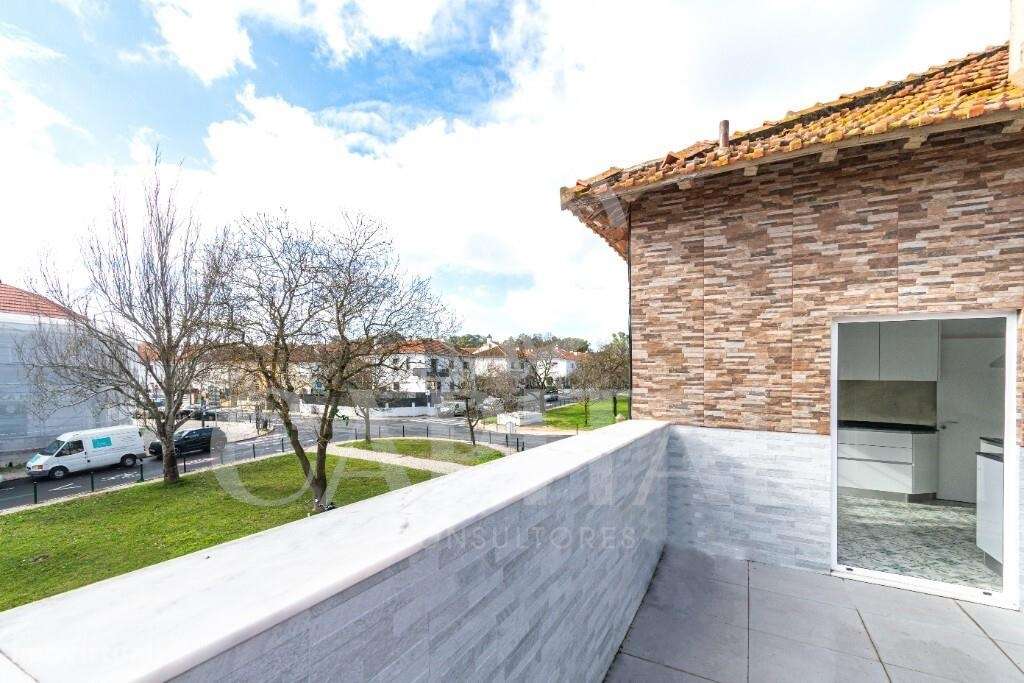 T4 Remodelado com Terraço Amplo | 3 Frentes | Olivais – Metro - Grande imagem: 4/31