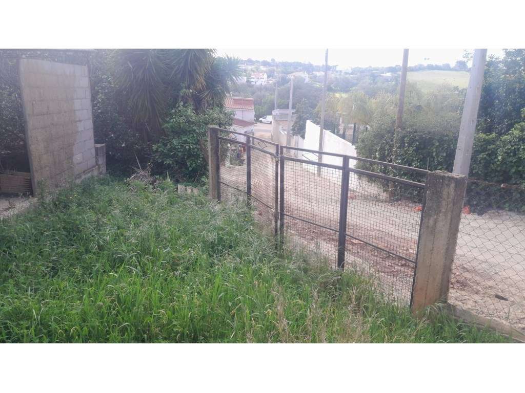 Terreno Urbano com Viabilidade de Construção - Excelente Localizaçã... - Grande imagem: 4/15