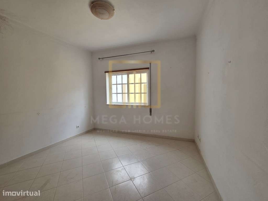 Moradia T5 com piscina + Apartamento T3, em centro de Lagoa (Algarve)-58