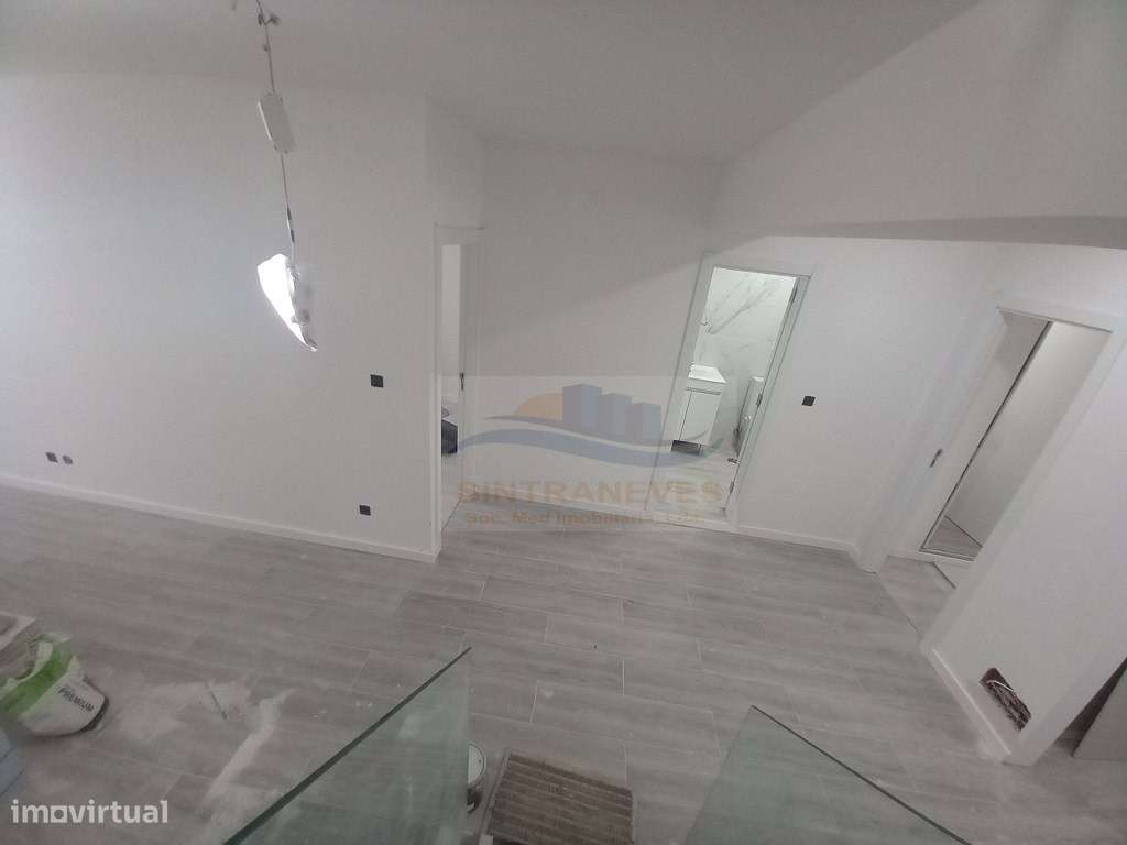 Fantástico T3 Dúplex, totalmente remodelado com Garagem a 300m da P...-49