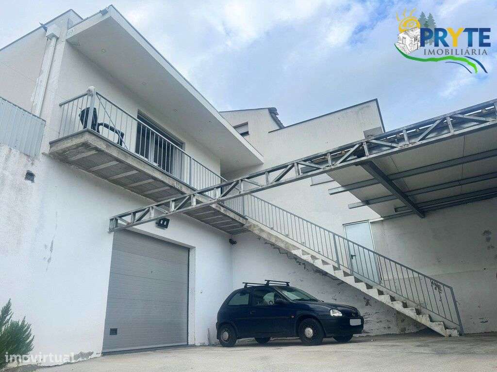 Moradia de tipologia T3 situada na Vila da Sertã - Grande imagem: 3/55