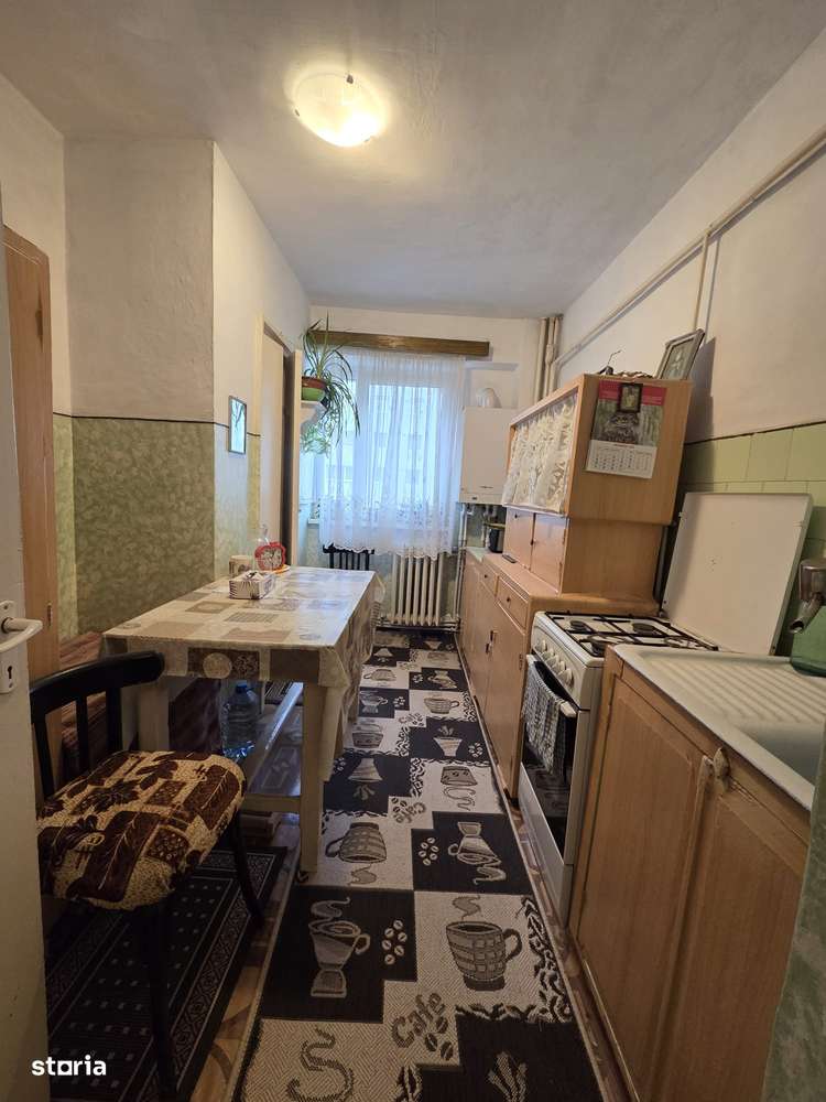 3 Camere confort 1 decomandate Capatul lui 4-5