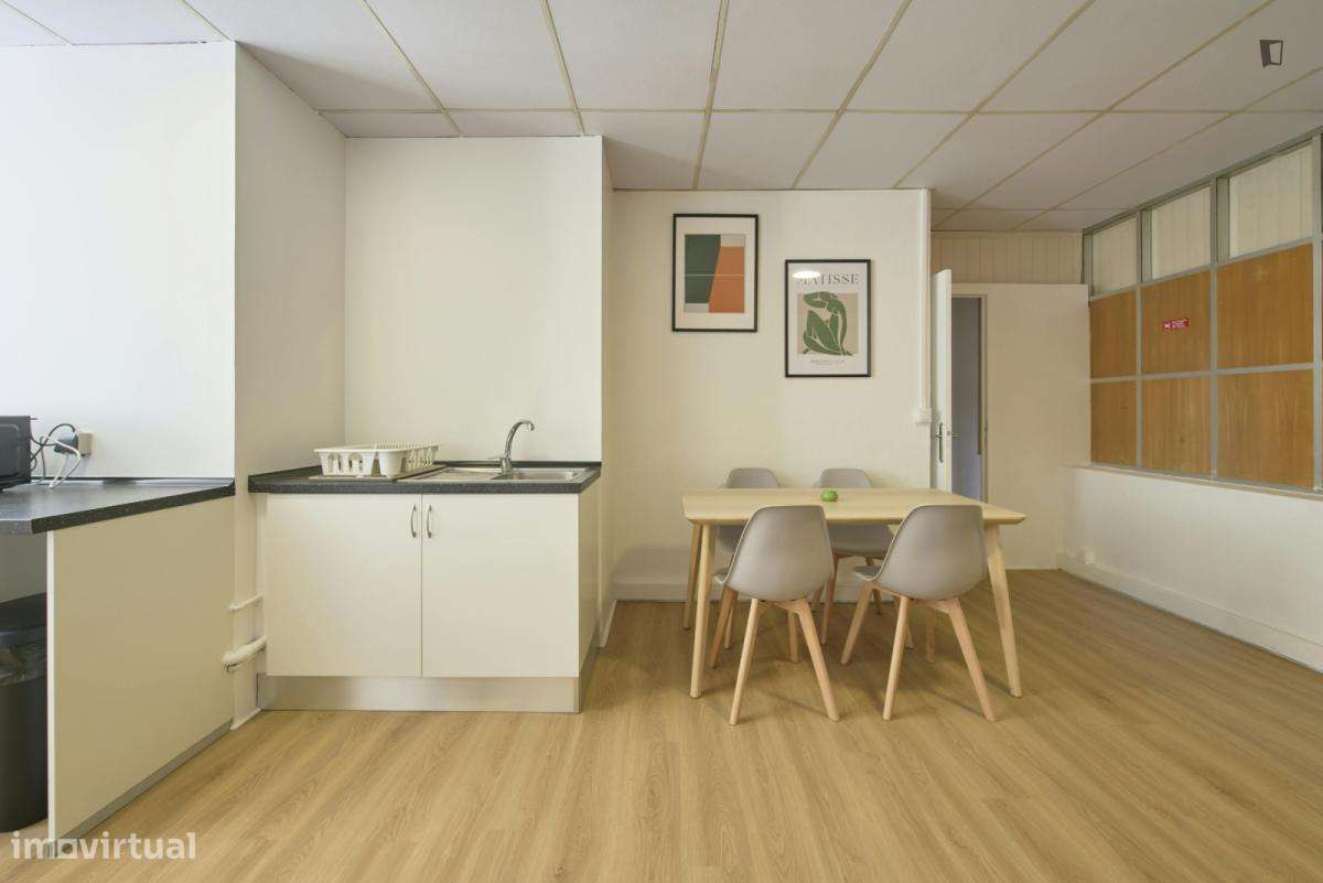 Quarto - localizado em Avenida da Liberdade Lisbon - Grande imagem: 5/9