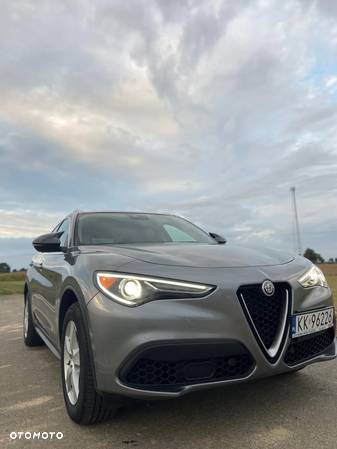 Alfa Romeo Stelvio 2.0 Turbo 16V AT8-Q4 Executive - 13