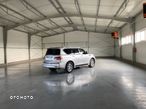 Infiniti QX80 - 12