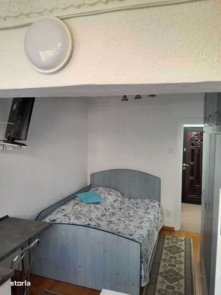 Garsoniera de inchiriat - Imagine principală: 4/7