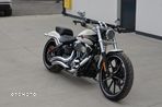 Harley-Davidson Softail Breakout - 9