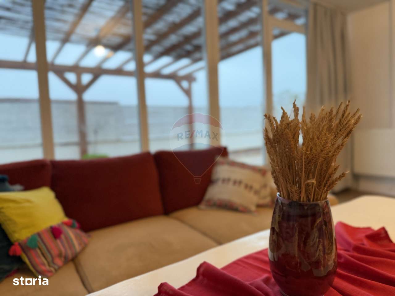 Apartament de 3 camere cu terasă generoasă în Complexul New Residence-11