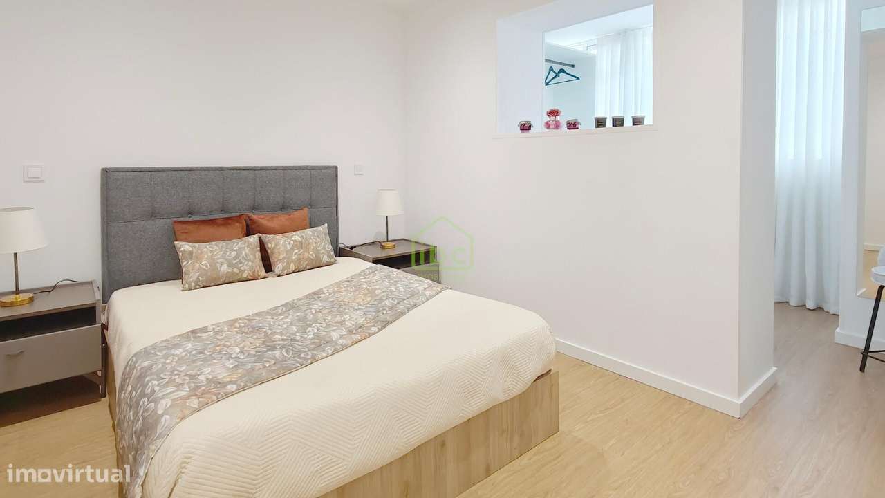 T1+1 Renovado no Centro da Póvoa de Varzim – Luxo, Conforto e Pronto a-25