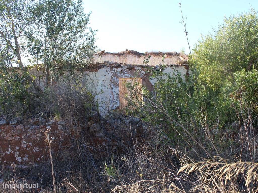 Terreno com ruína no Barrocal Algarvio, São Bartolomeu de Messines - Grande imagem: 4/18