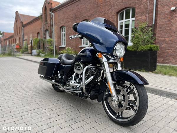 Harley-Davidson Touring Street Glide - 6