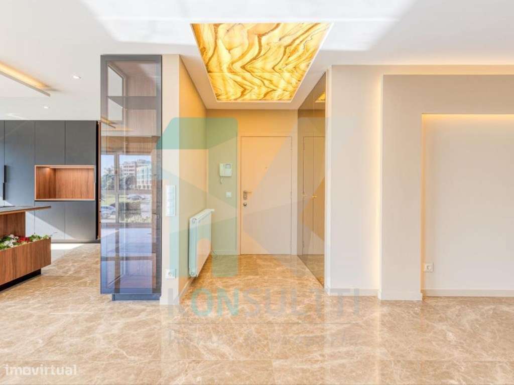 Luxuoso T4 Zona Nobre de Vila do Conde - Grande imagem: 2/25