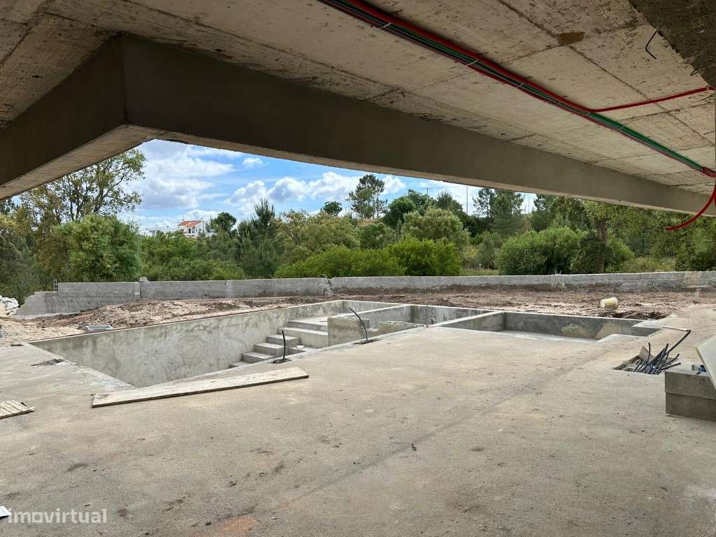 Moradia T5 de Luxo | Vila Alegre, Fernão Ferro-37
