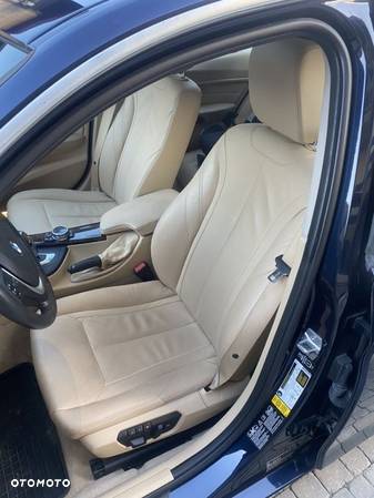 BMW Seria 3 328i xDrive Luxury Line - 16