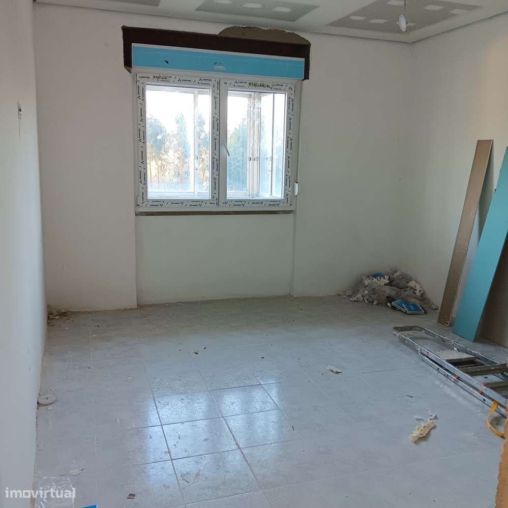 Apartamento T3, TOTALMENTE  REMODELADO, SEIXAL-5