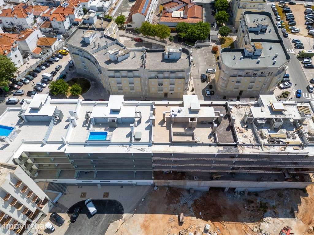 Apartamento T3 junto ao mercado- 200 mts da praia-48