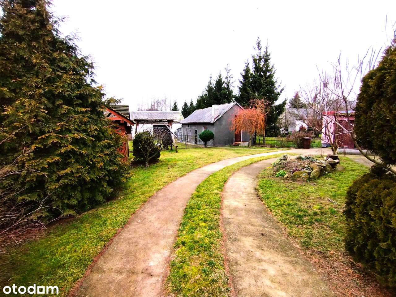 Dom z dużą działką w spokojnej okolicy |260 m2-3