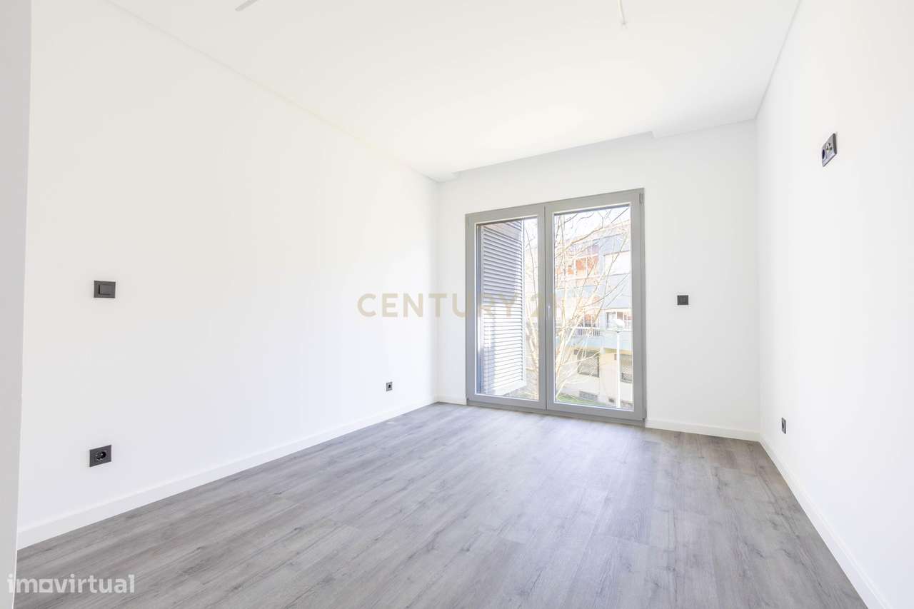 T5 Duplex | 2º Piso | Prédio novo | 1 Fração por piso-16