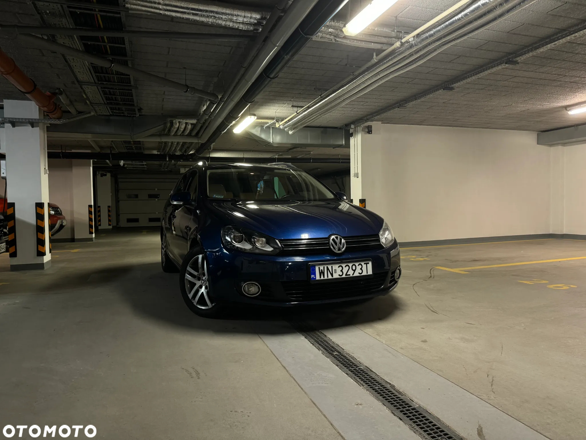 Volkswagen Golf Variant 1.6 TDI DPF DSG Highline - 2