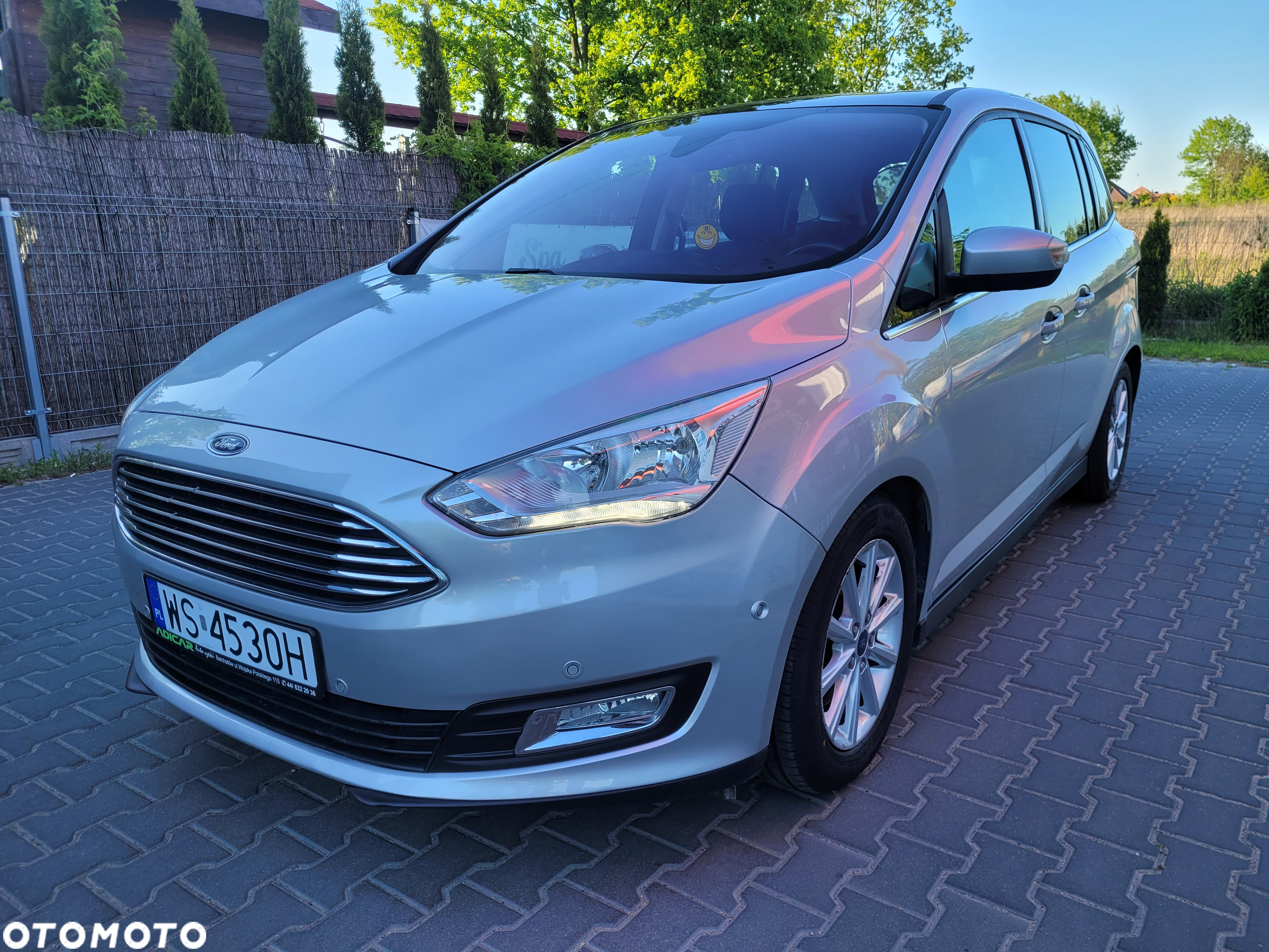 Ford Grand C-MAX - 25