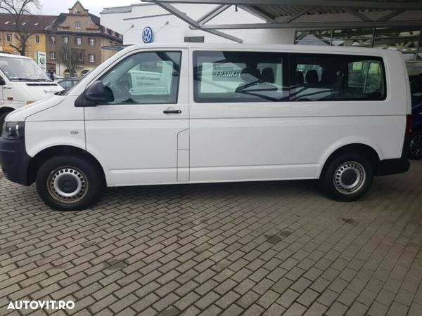 Volkswagen Caravelle - 5